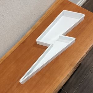 Lightning bolt wall decor